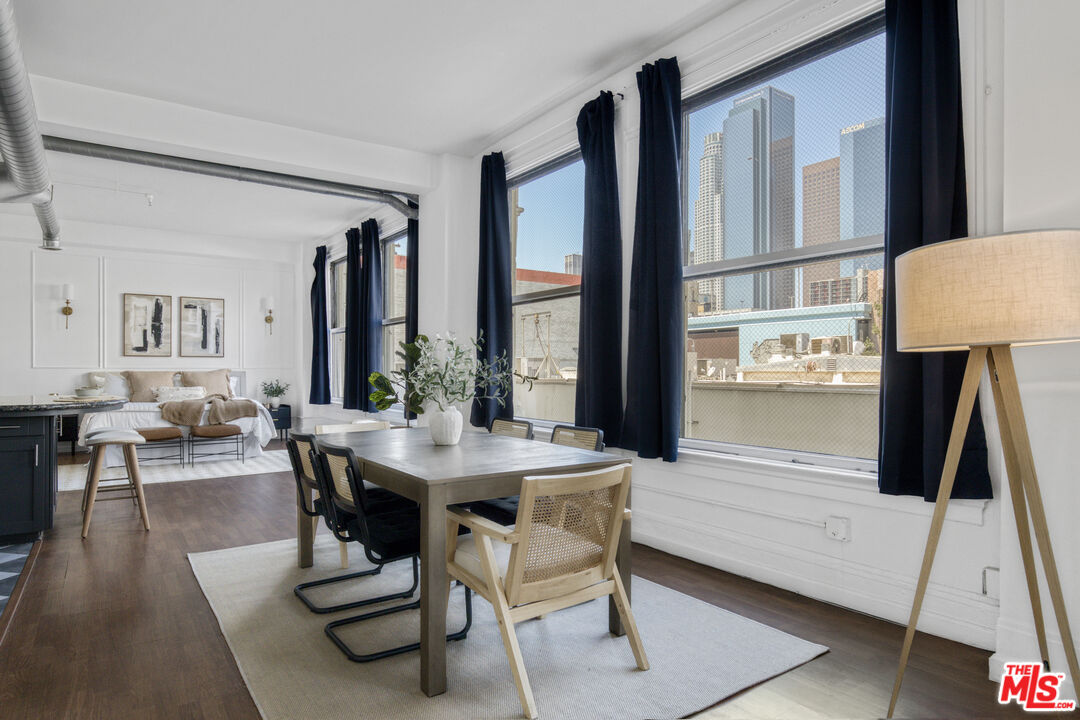108 W 2nd St Unit: 213