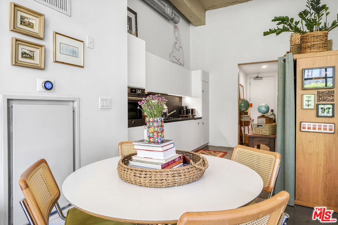 849 S Broadway Unit: 305