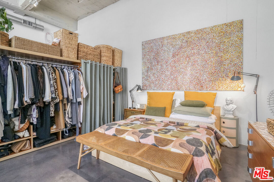 849 S Broadway Unit: 305