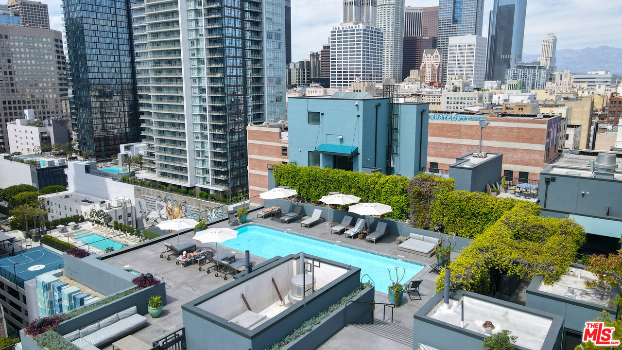 849 S Broadway Unit: 305