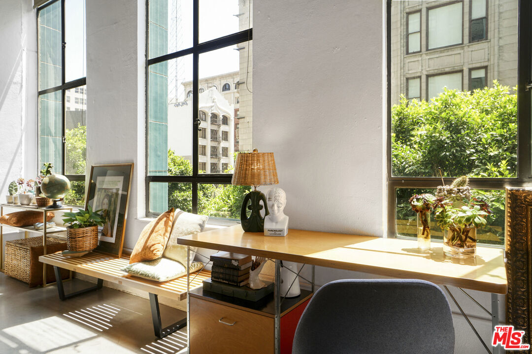 849 S Broadway Unit: 305