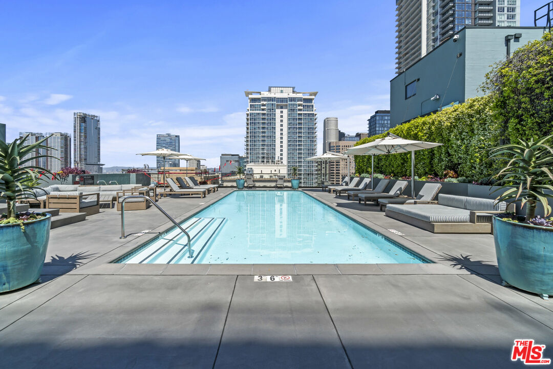 849 S Broadway Unit: 305