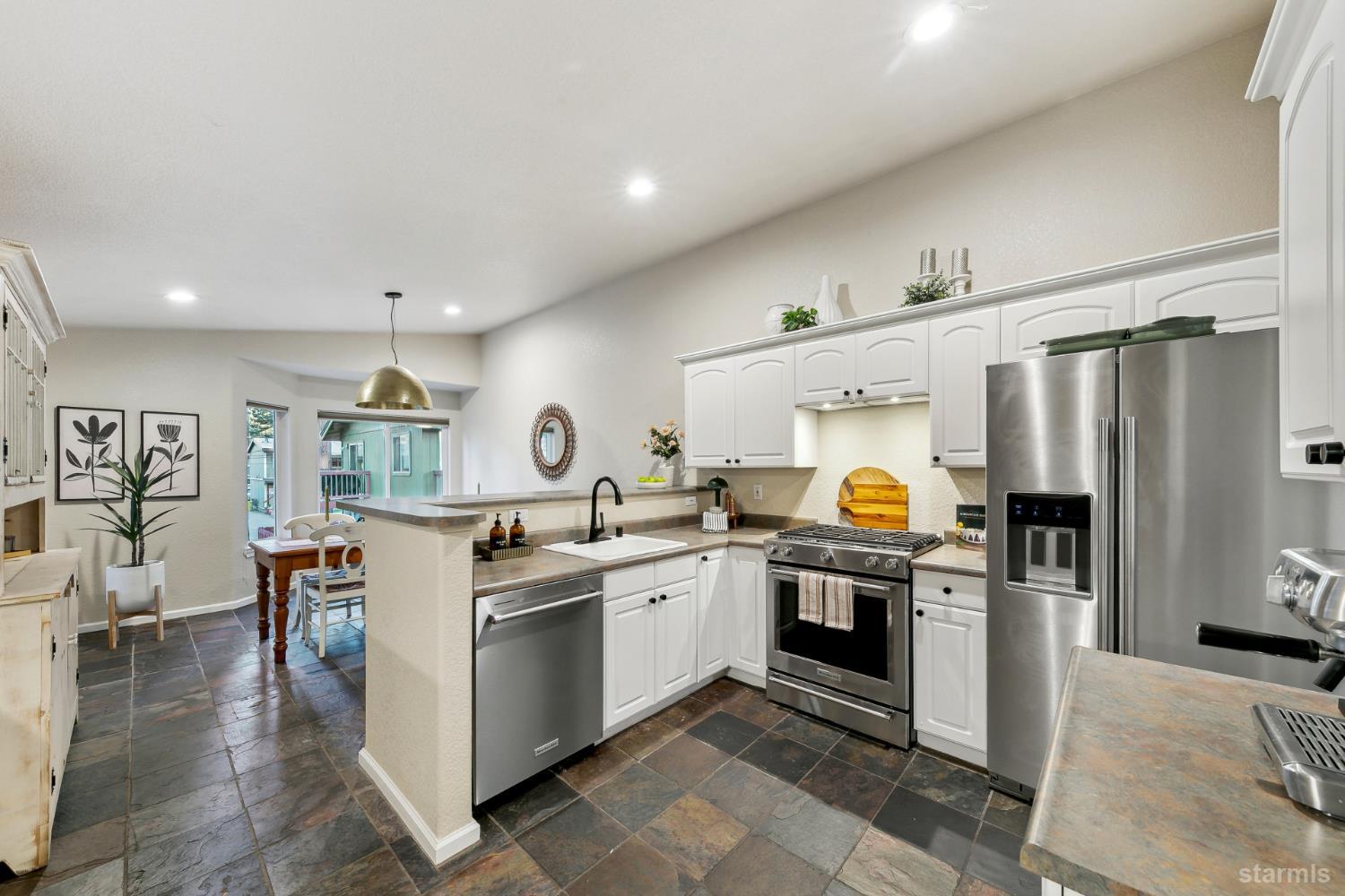 2293 Eloise Avenue Unit: D