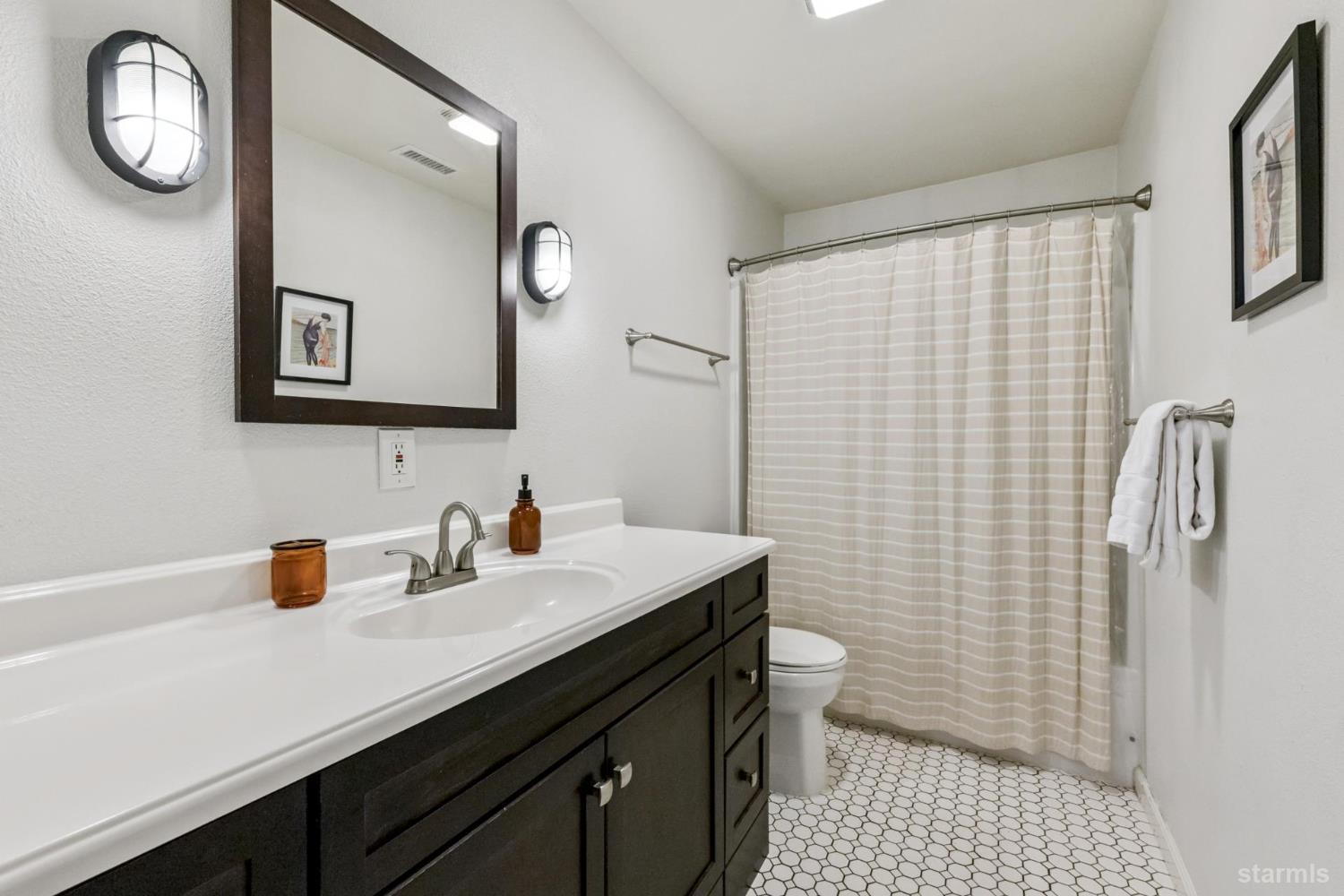 1320 Chinquapin Drive