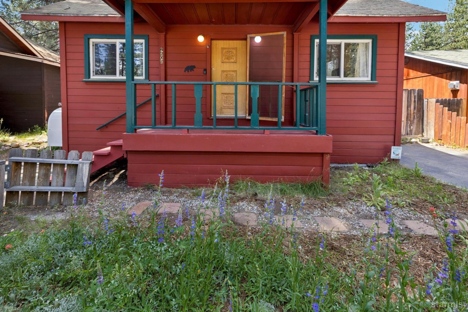 2609 Fountain Avenue