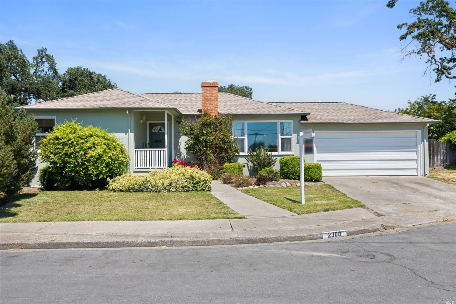 2308 Lillie Dr