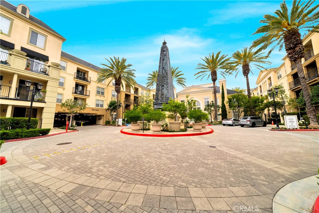 2459 Watermarke Place