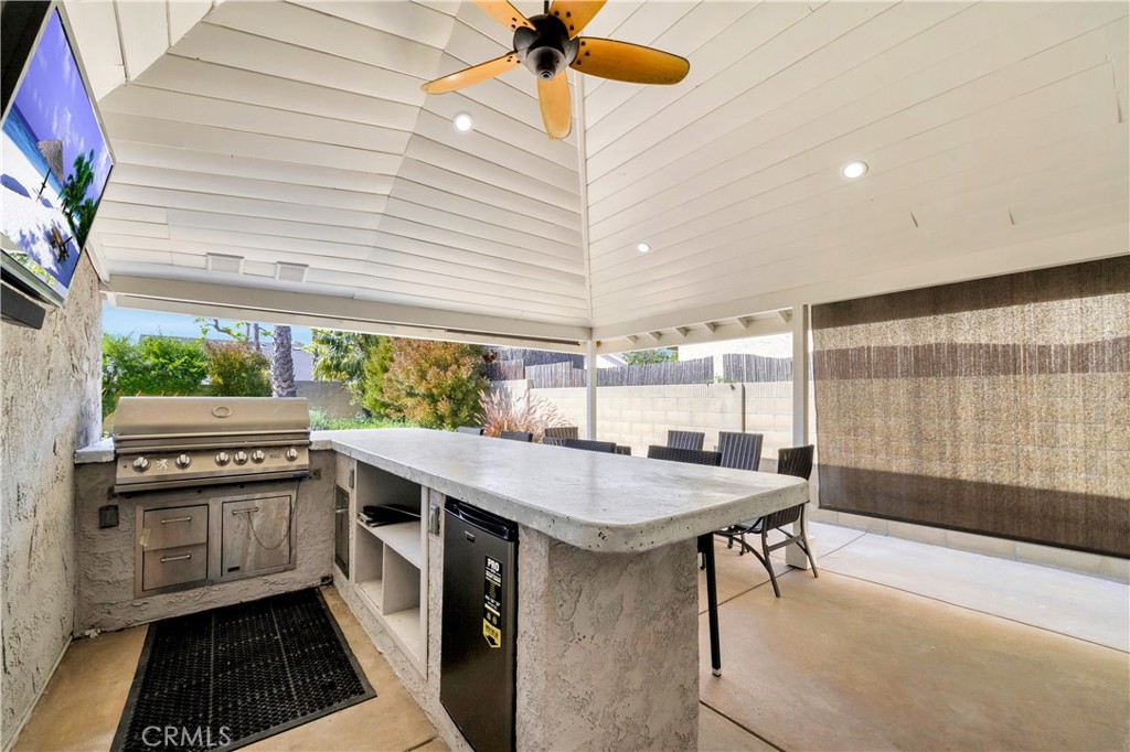 25401 Costeau Street