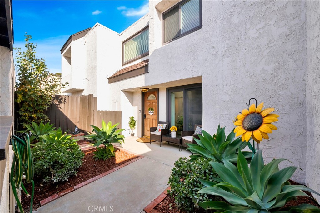 1685 S Heritage Circle