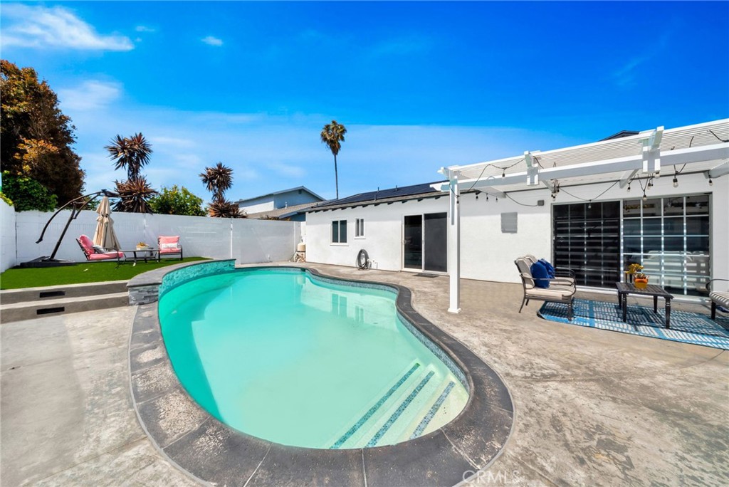 587 Traverse Drive
