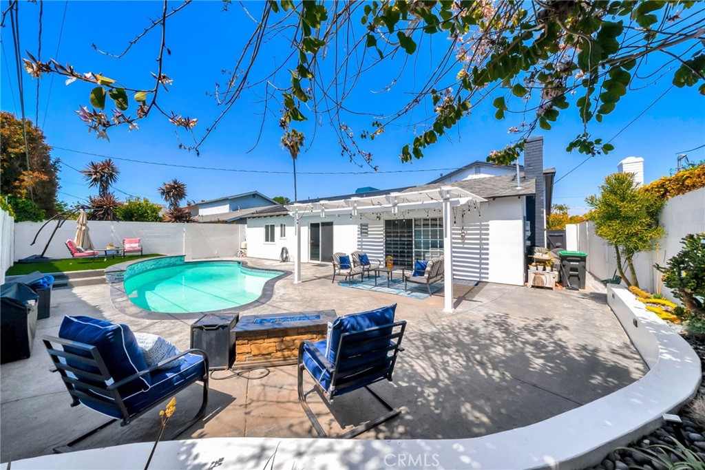 587 Traverse Drive