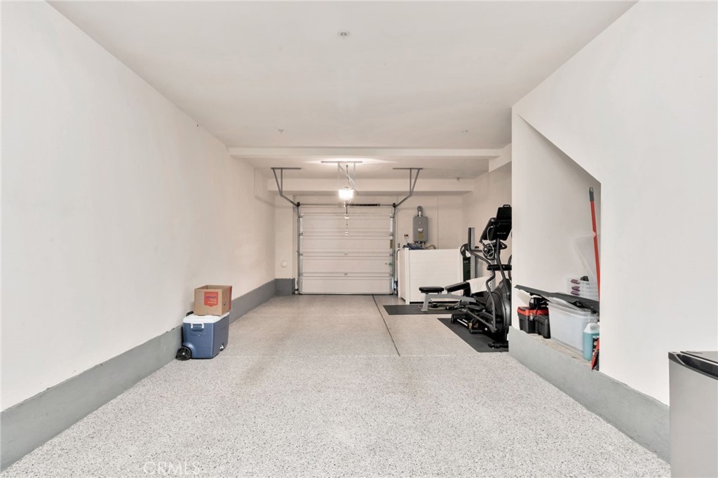 5325 Pacific Terrace 102