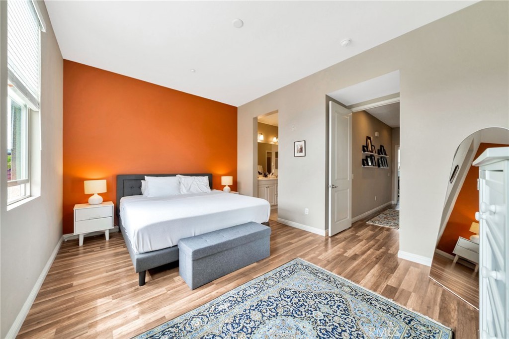 5325 Pacific Terrace 102