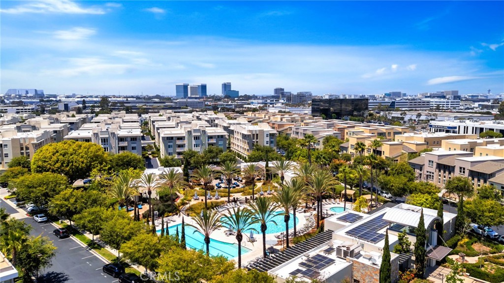 5325 Pacific Terrace 102