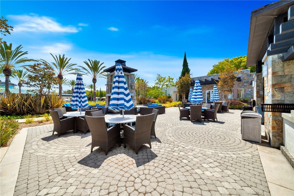 5325 Pacific Terrace 102