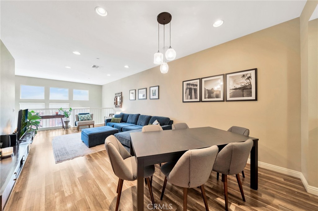 5325 Pacific Terrace 102
