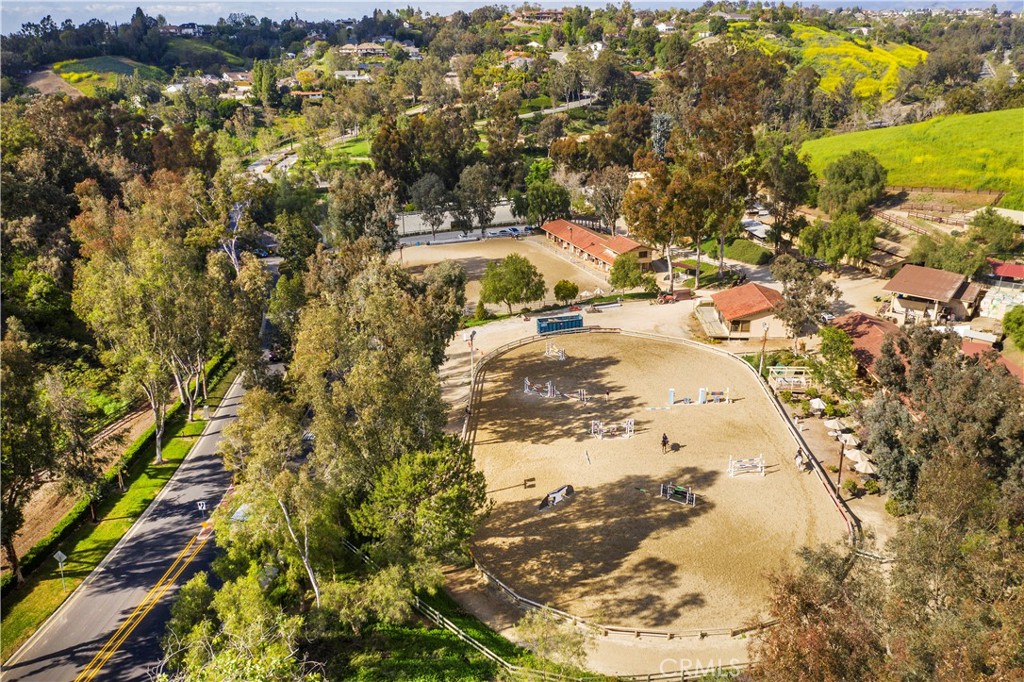 25512 Saddle Rock Place