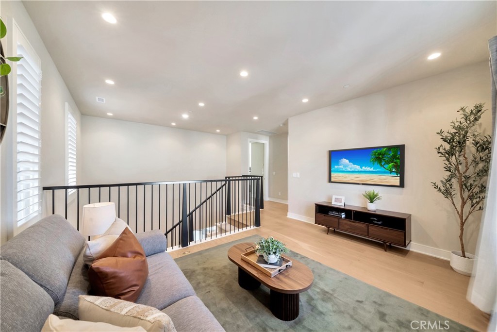 111 Linda Vista