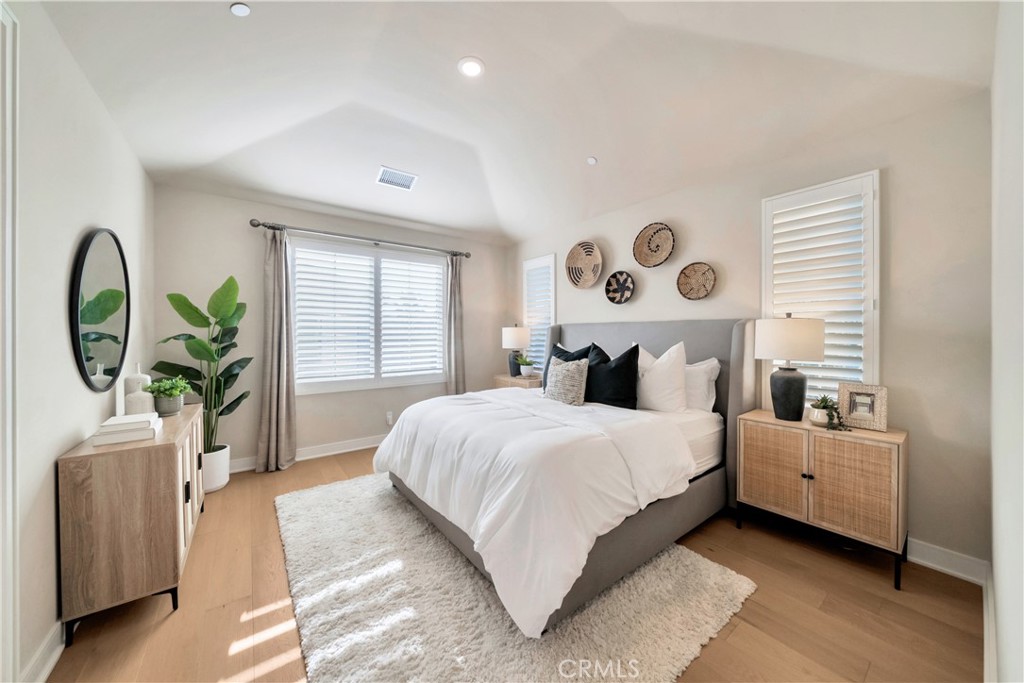111 Linda Vista