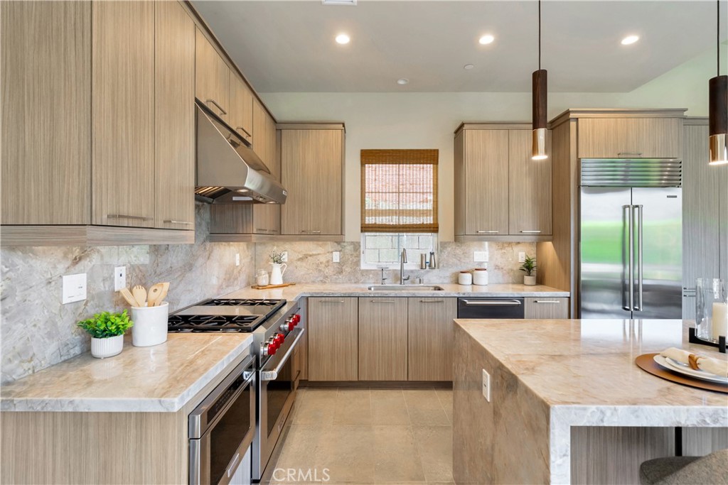 111 Linda Vista