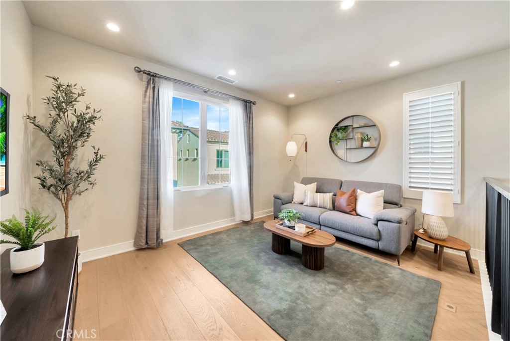 111 Linda Vista