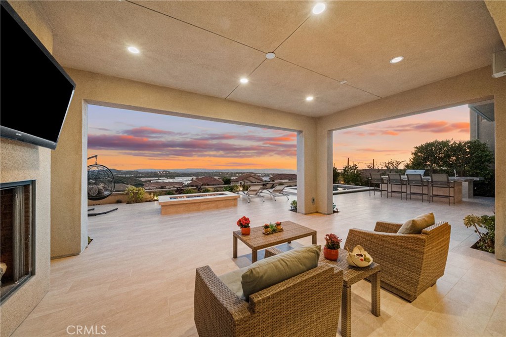 1132 Summit Oak