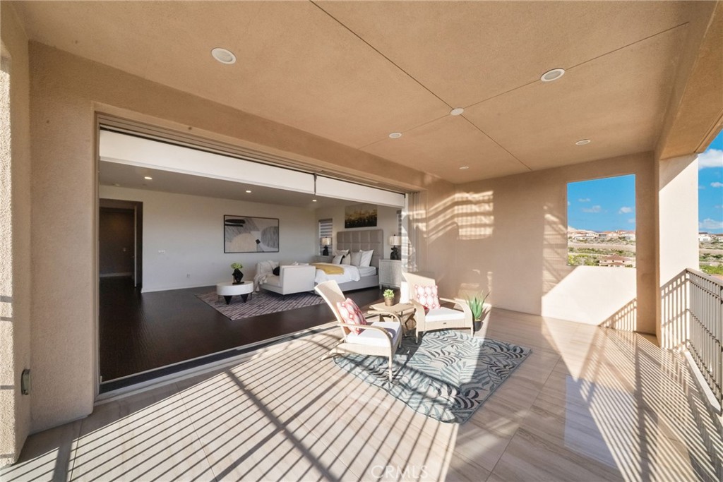 1132 Summit Oak