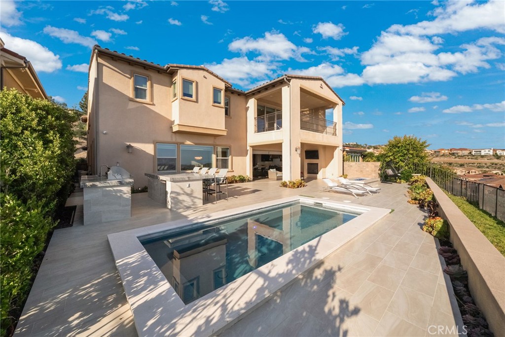 1132 Summit Oak