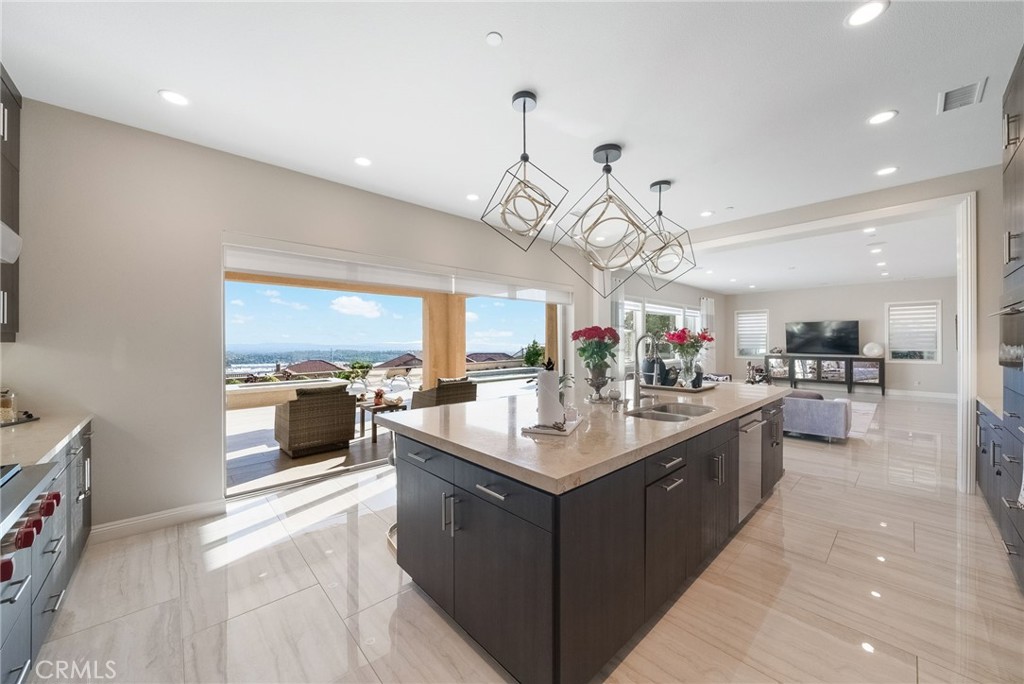 1132 Summit Oak