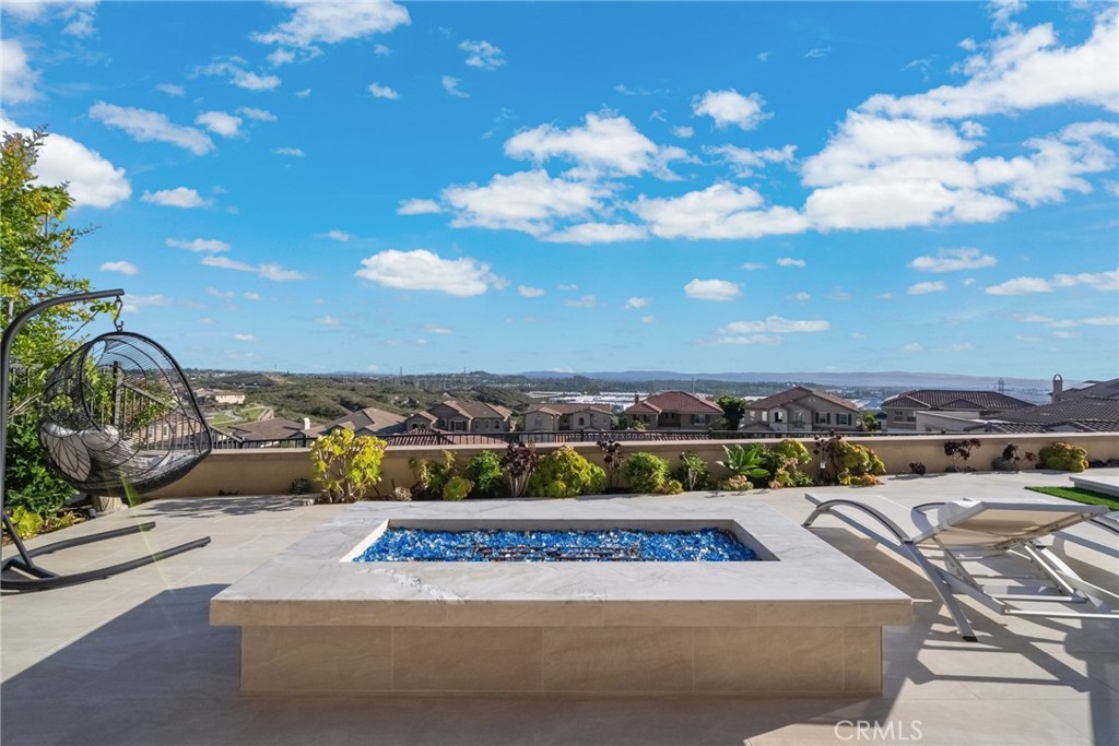 1132 Summit Oak
