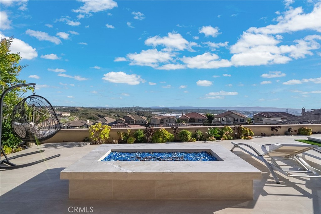 1132 Summit Oak