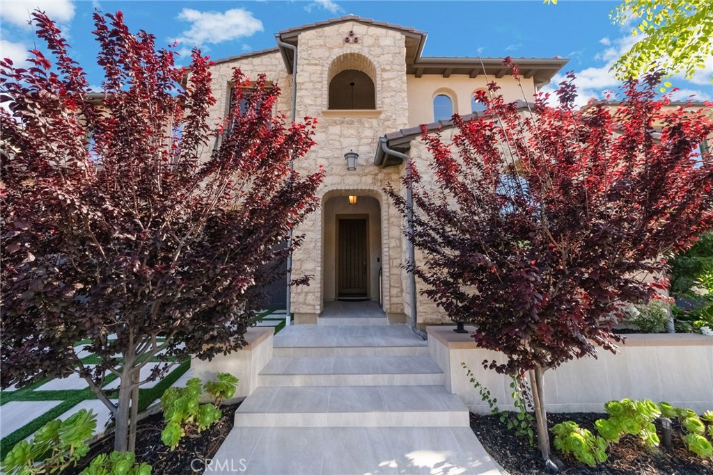 1132 Summit Oak