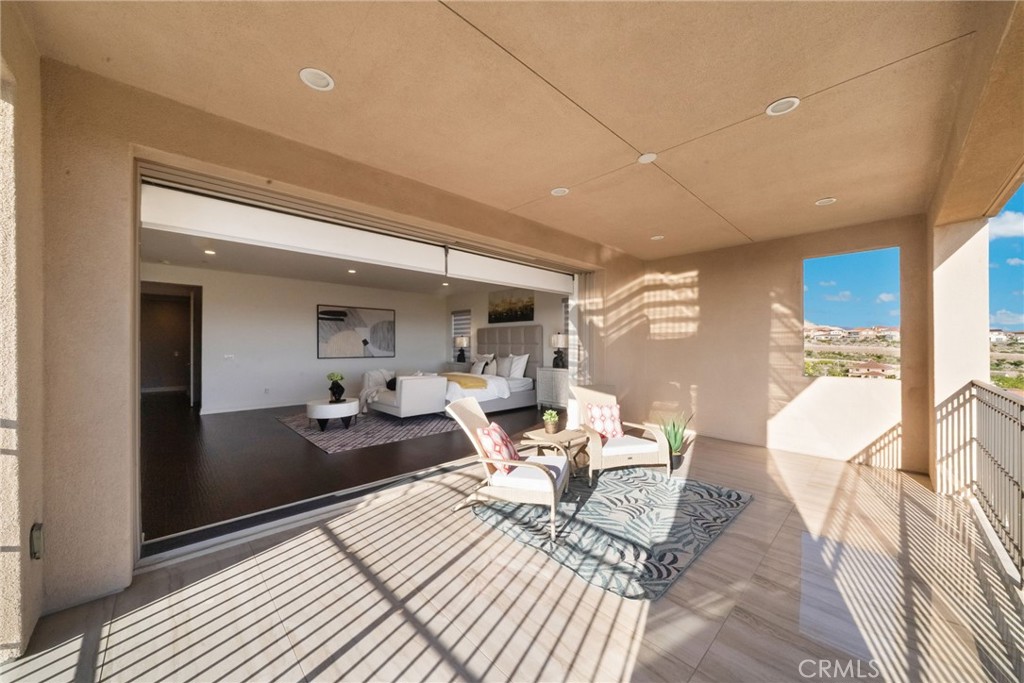 1132 Summit Oak