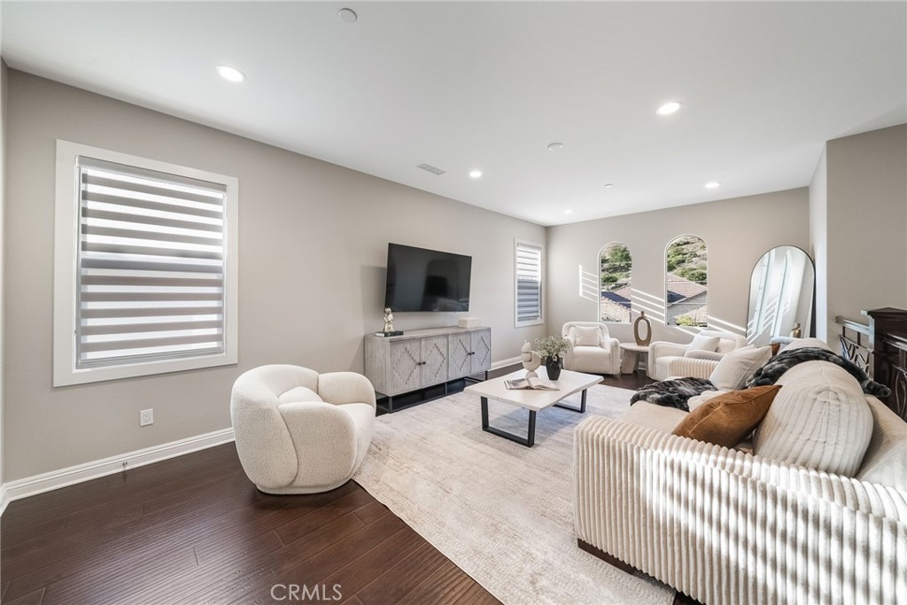 1132 Summit Oak