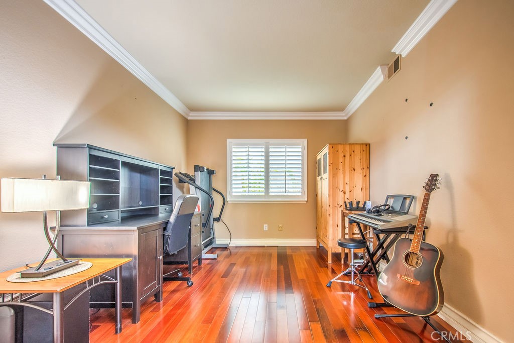 56 Monserrat Place