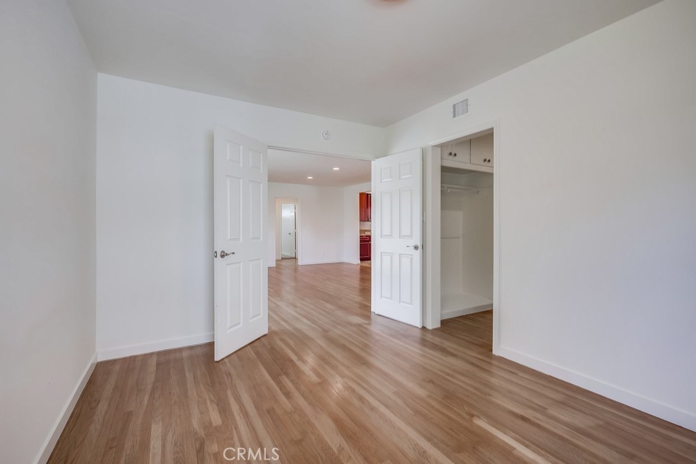 1461 W Flower Avenue