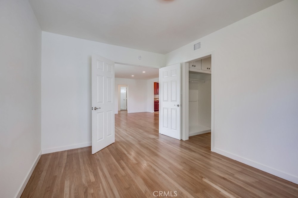 1461 W Flower Avenue