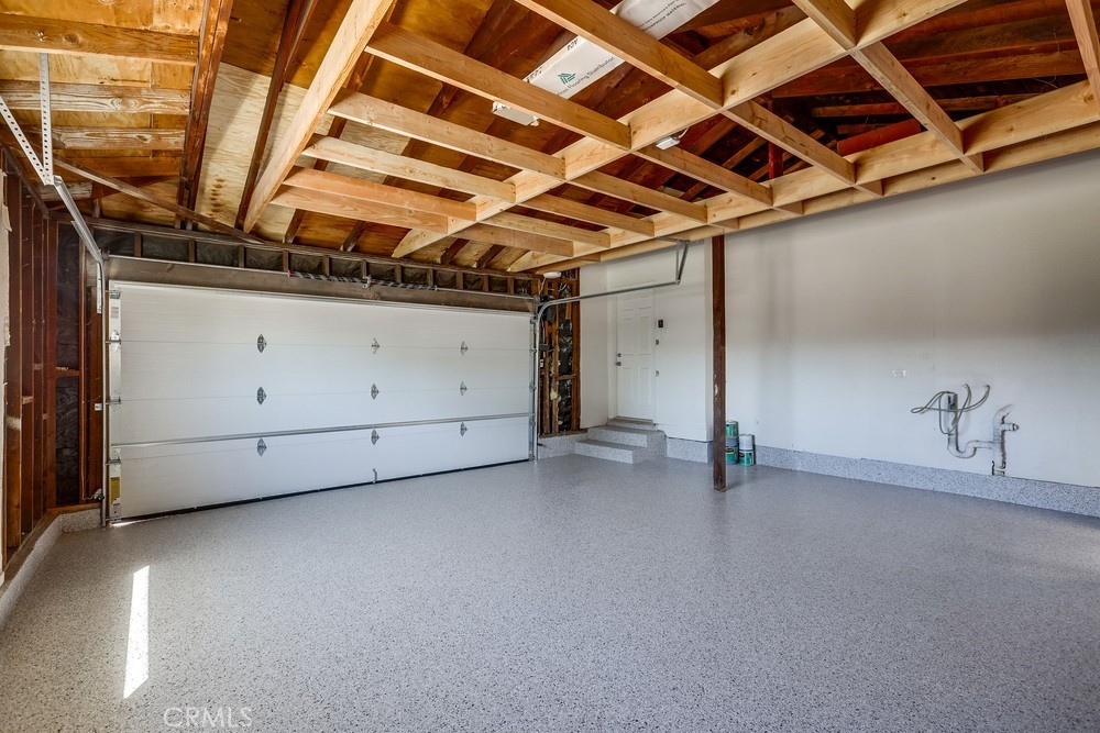 1461 W Flower Avenue