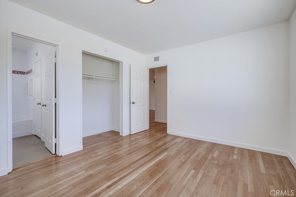 1461 W Flower Avenue