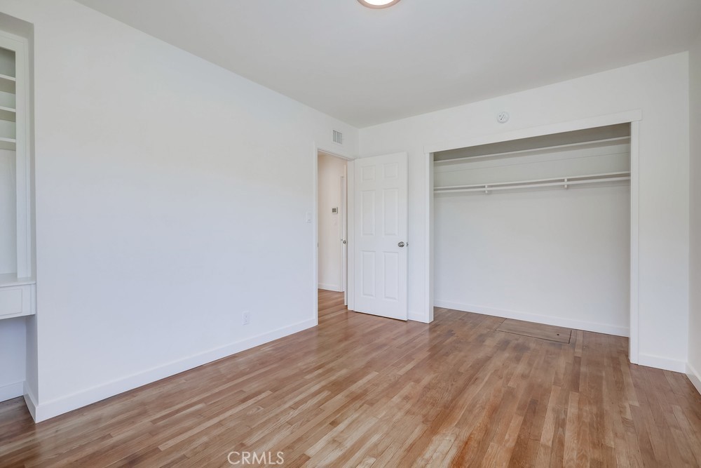 1461 W Flower Avenue