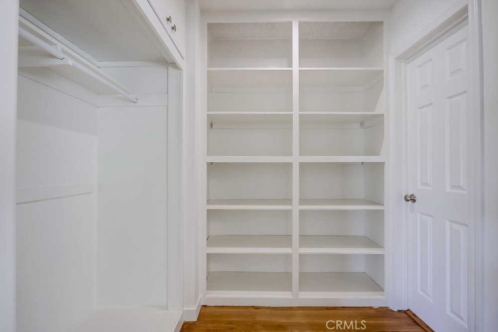 1461 W Flower Avenue