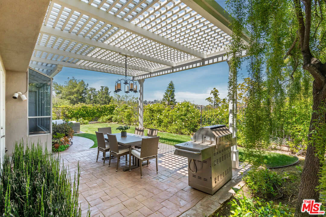 3770 Camino Codorniz
