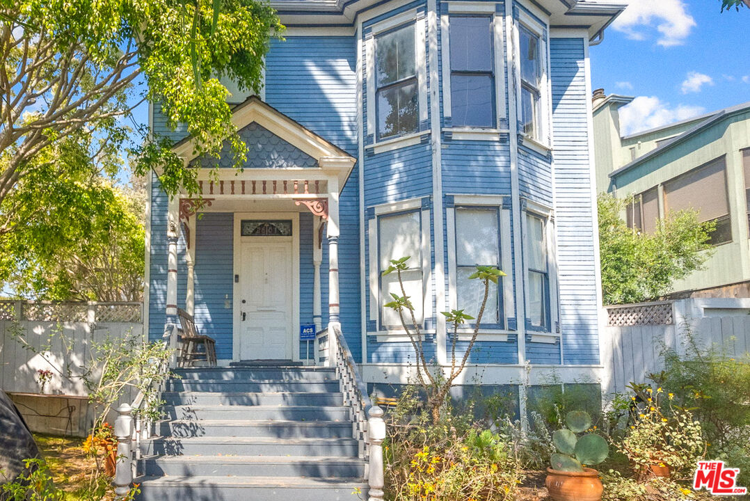 2601 2nd St