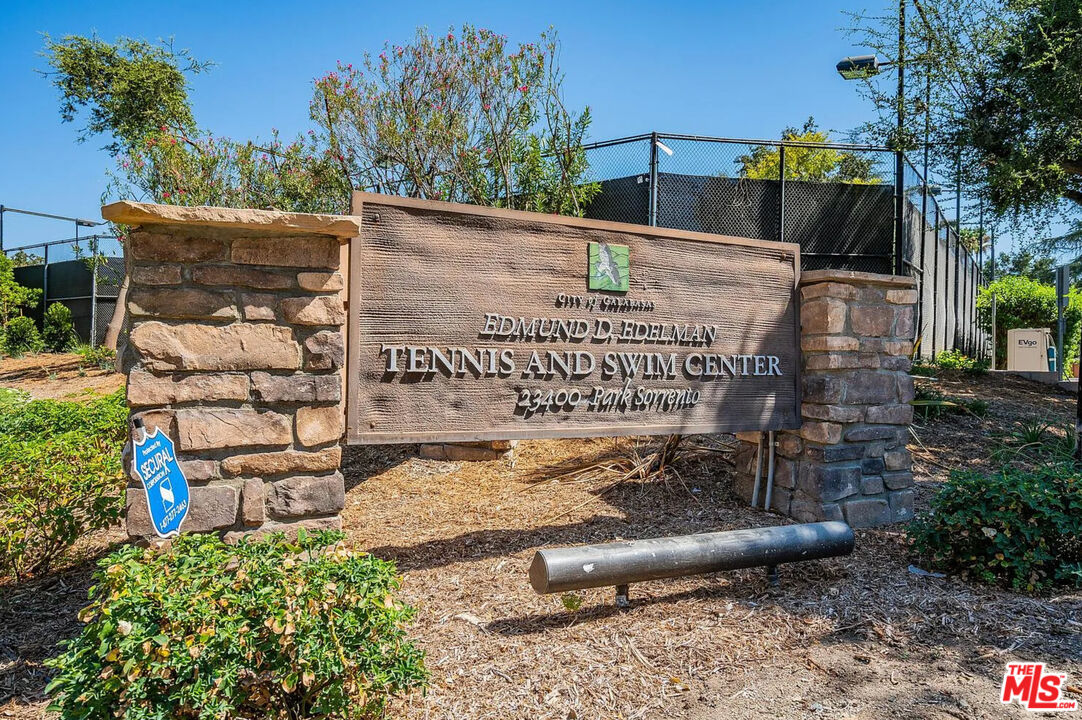 23471 Park Sorrento