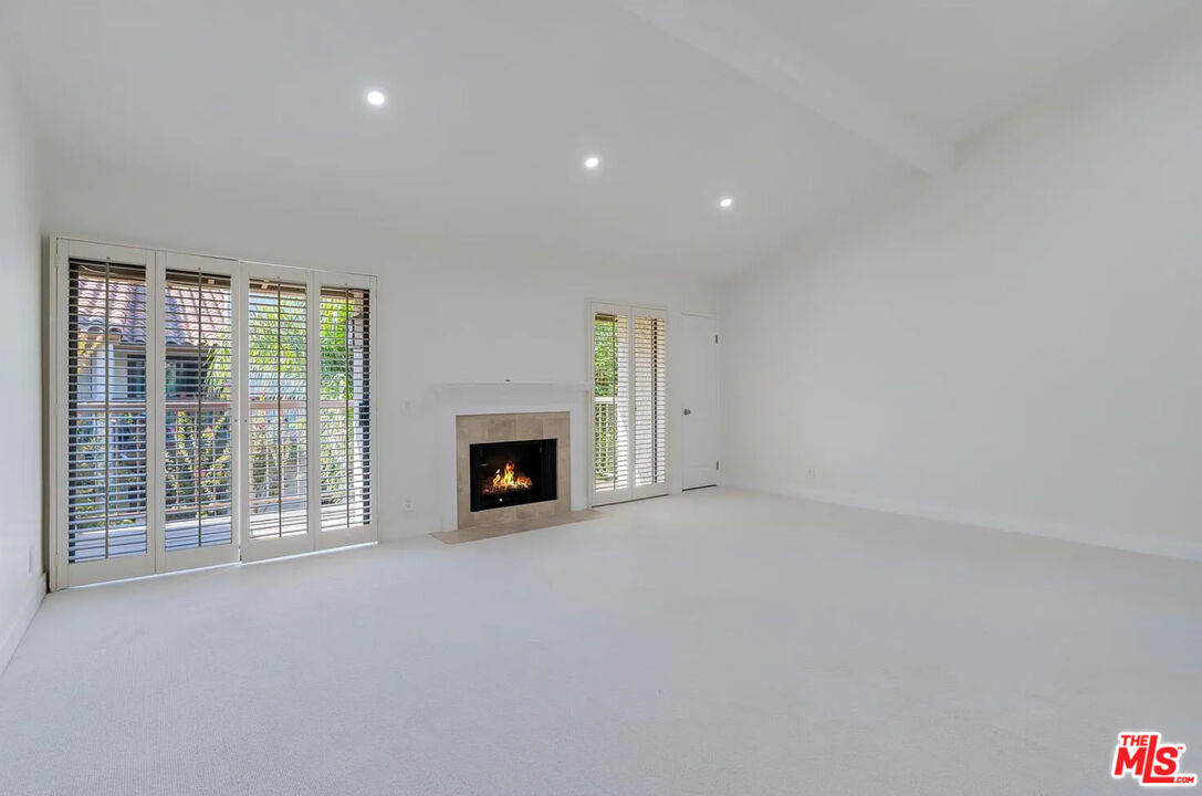 23471 Park Sorrento