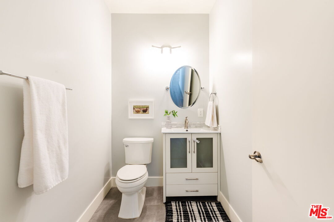 4925 Wilshire Blvd Unit: 103