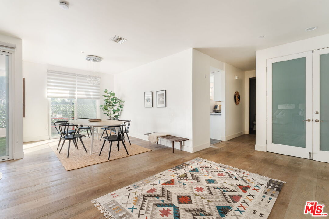 4925 Wilshire Blvd Unit: 103