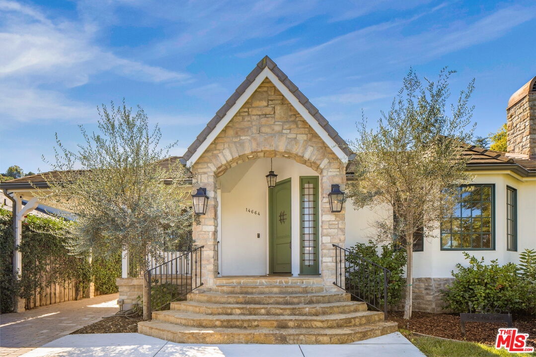 14664 Valley Vista Blvd