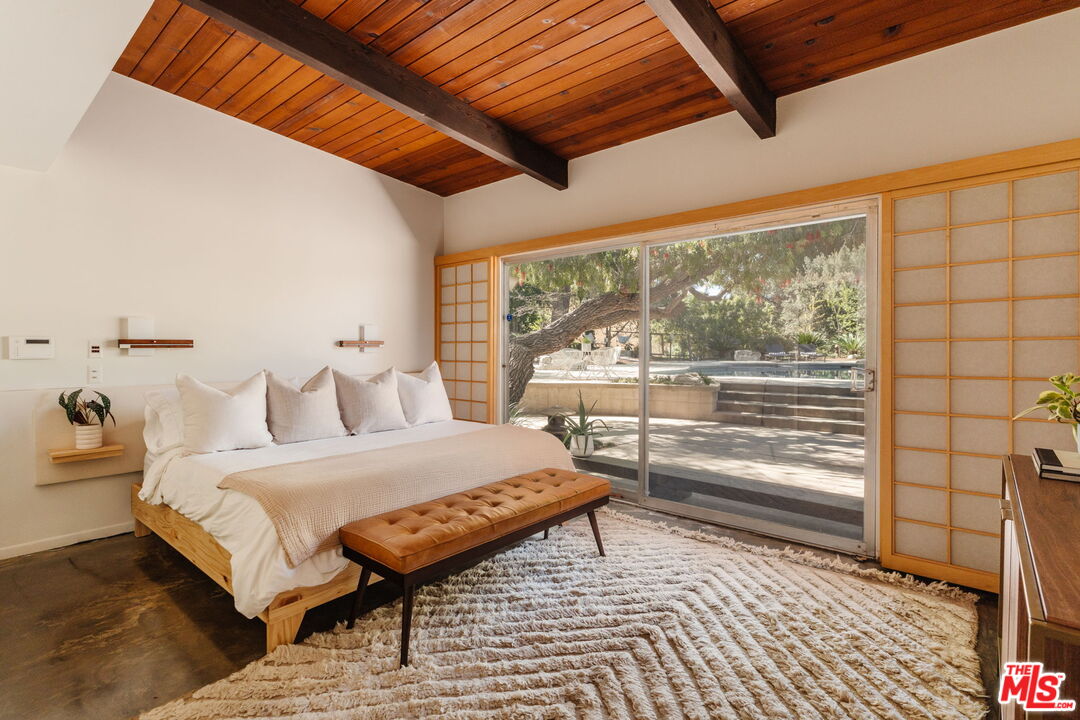 3493 Valley Meadow Rd