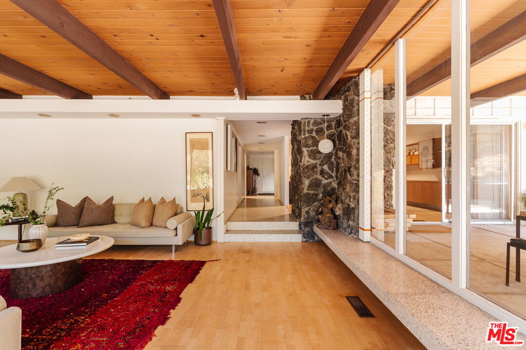 3493 Valley Meadow Rd